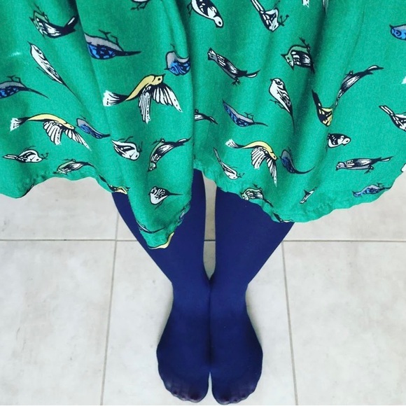 Ladies opaque Navy Tights - Size G - NEVER WORN - BRAND NEW - Picture 1 of 4